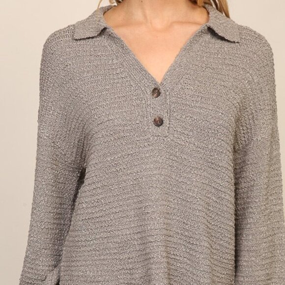 LUMIERE V-NECK TEXTURED WEATER WITH CHIC COLLAR SIZE SMALL - Picture 5 of 6